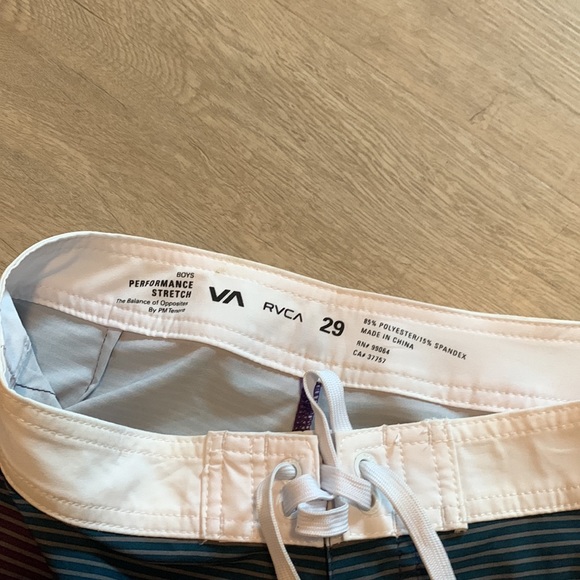 NWT RVCA size 29 - Picture 3 of 4